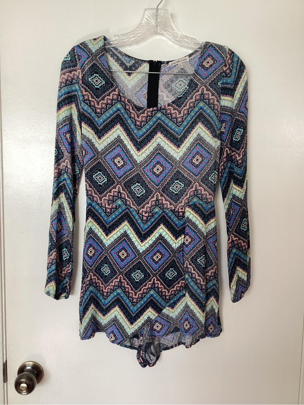Women’s Size Small CHARLOTTE RUSSE Multicolor Geometric Long-Sleeve Romper
